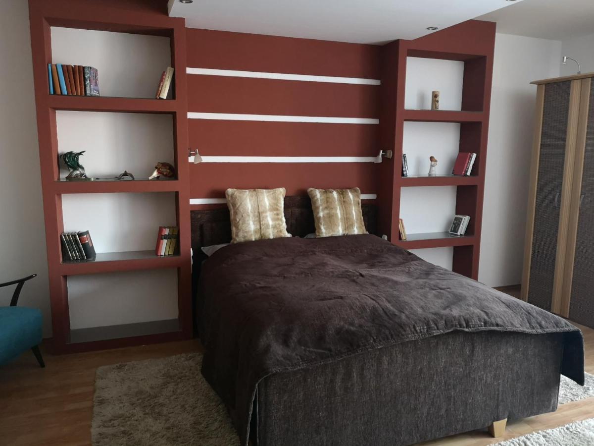 Hotello Apartmanhaz Es Panzio Залаегерсег Екстер'єр фото