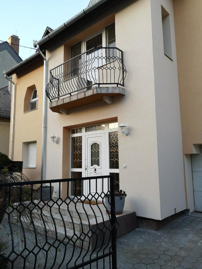Hotello Apartmanhaz Es Panzio Залаегерсег Екстер'єр фото